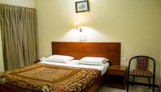 Hotel Bombay Tiffanys Mysore Exterior foto